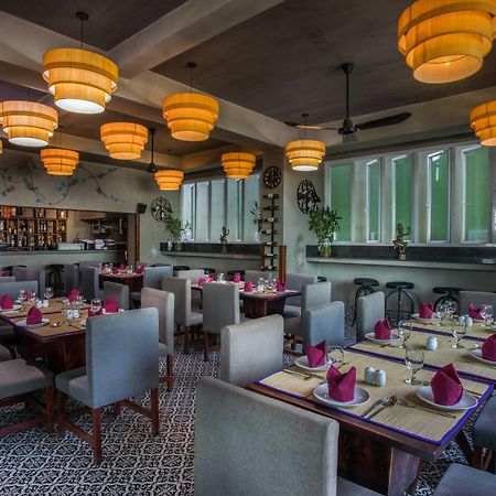 V Hotel פנום פן מראה חיצוני תמונה