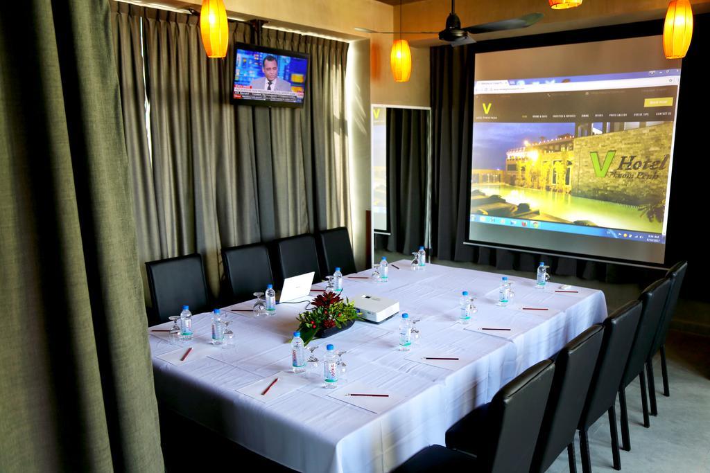 V Hotel פנום פן מראה חיצוני תמונה