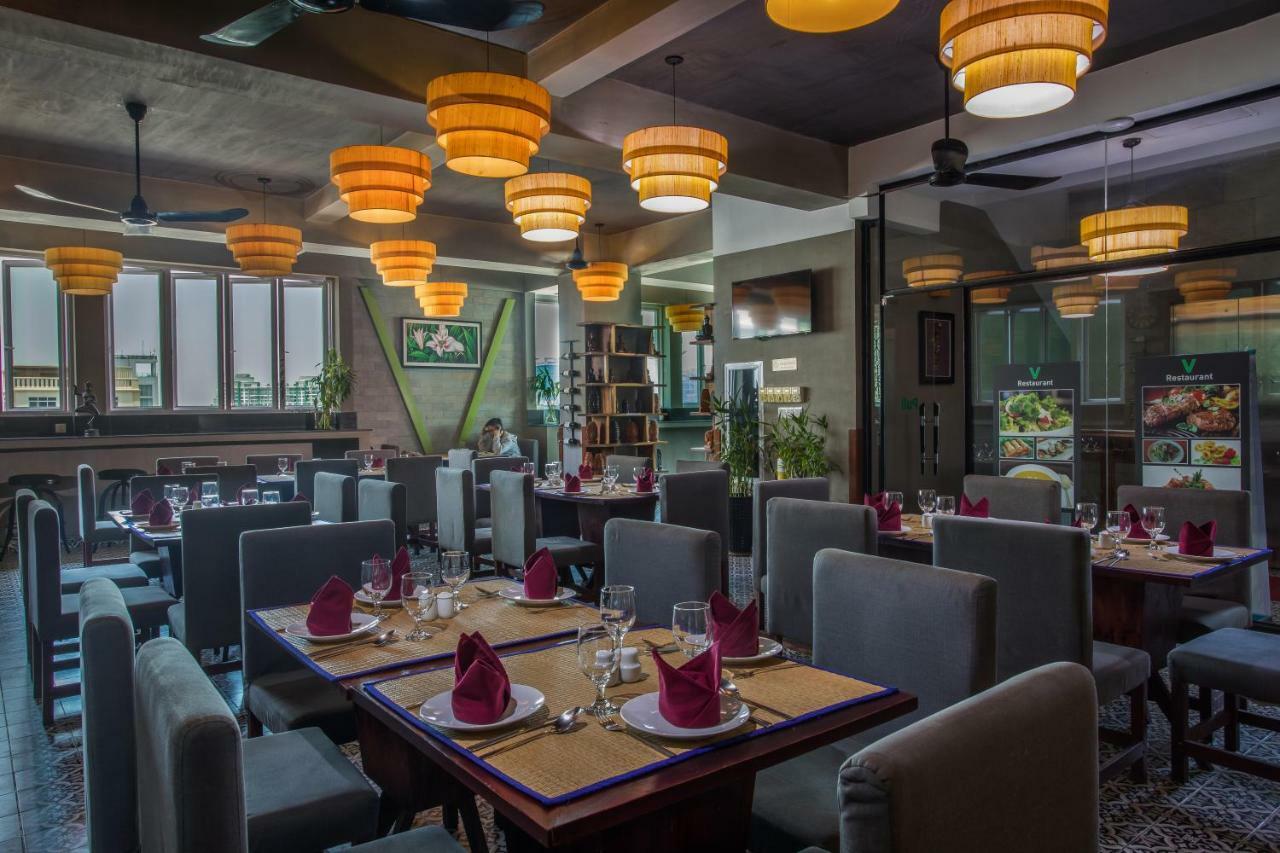 V Hotel פנום פן מראה חיצוני תמונה