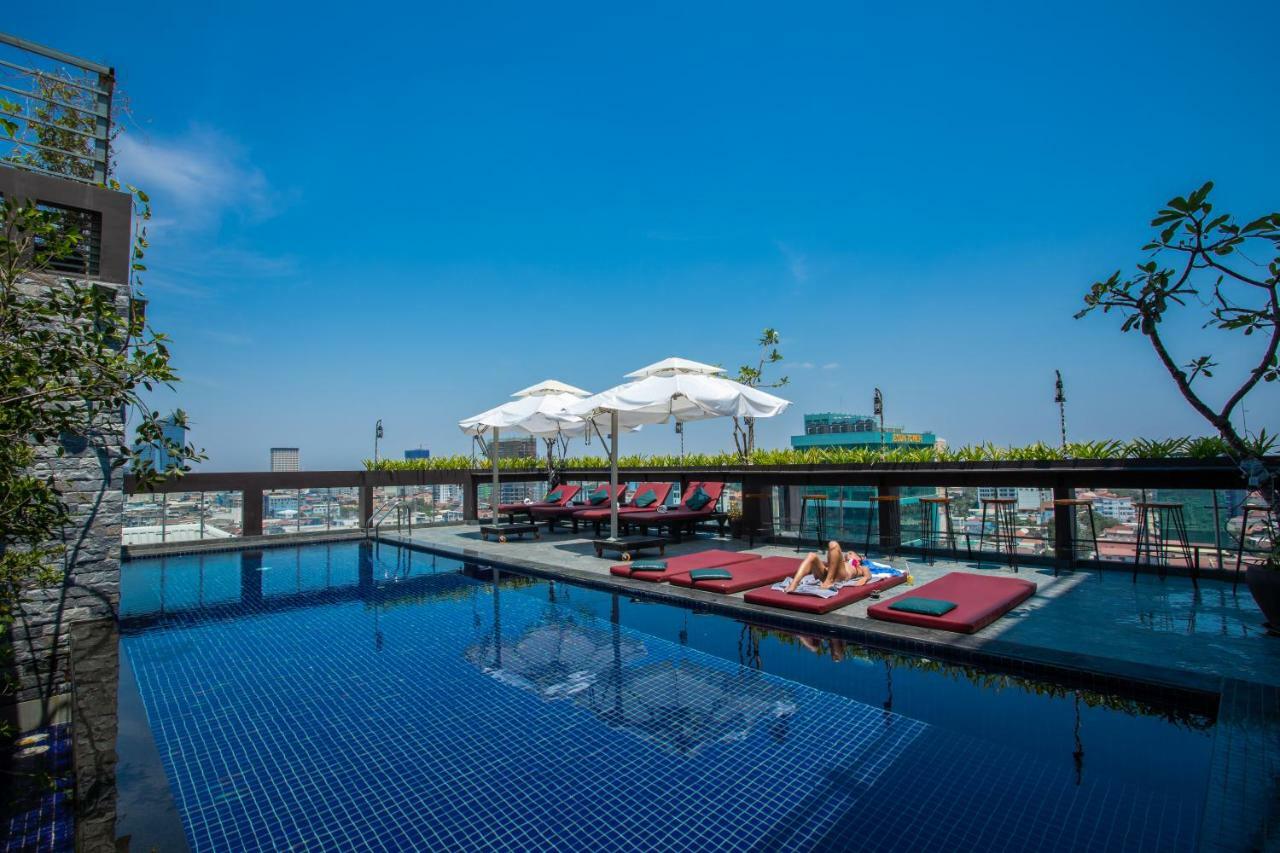 V Hotel פנום פן מראה חיצוני תמונה