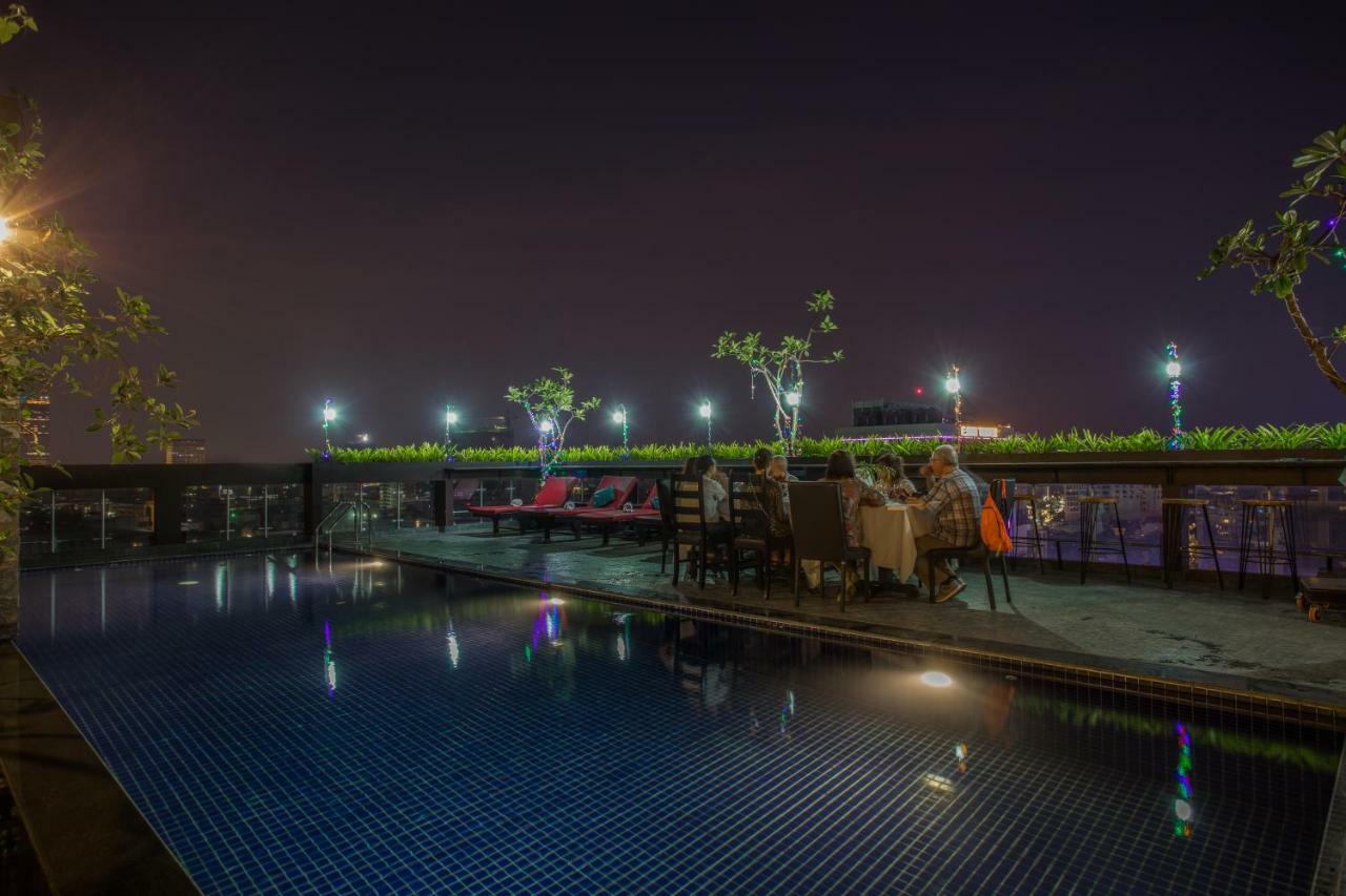 V Hotel פנום פן מראה חיצוני תמונה