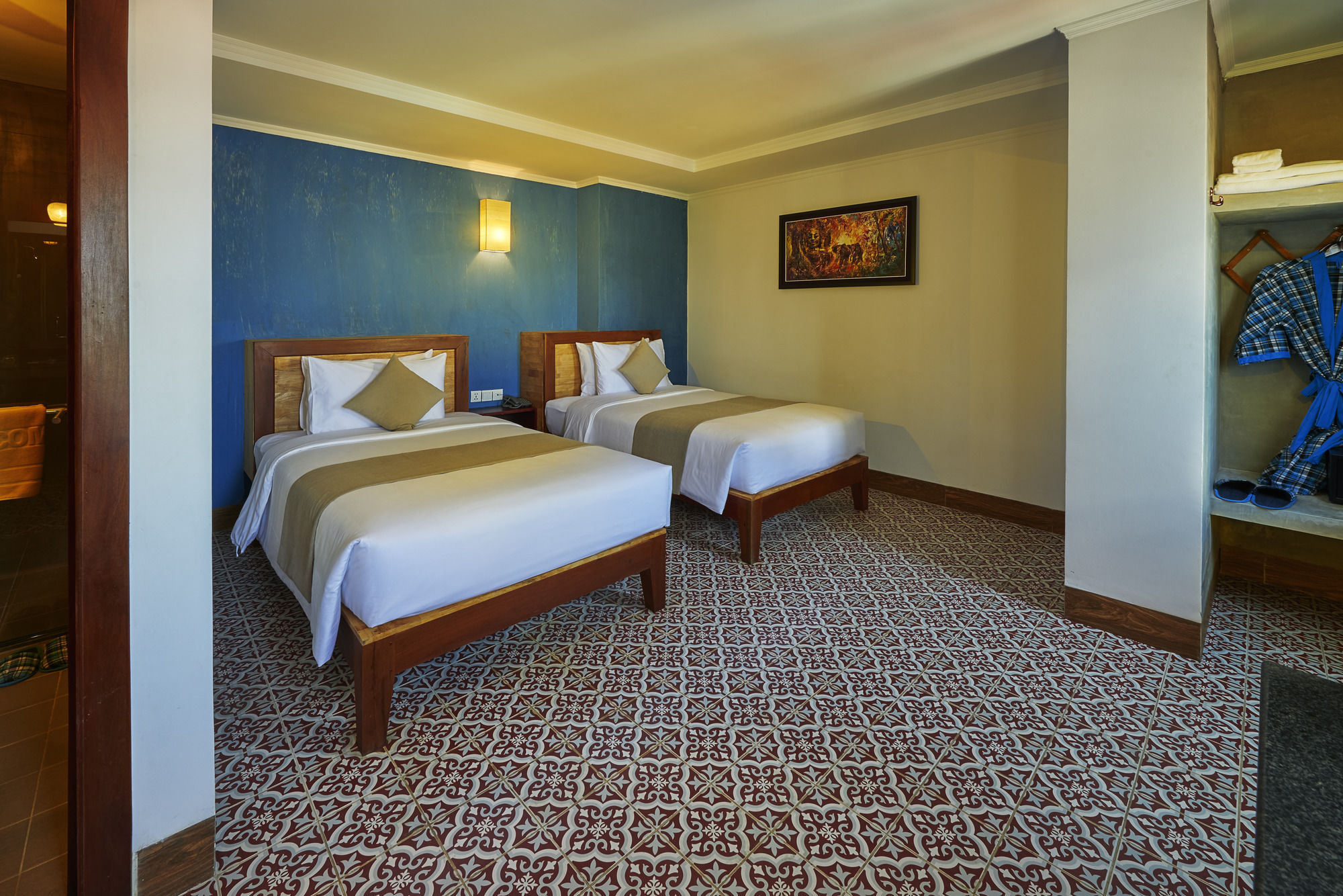 V Hotel פנום פן מראה חיצוני תמונה