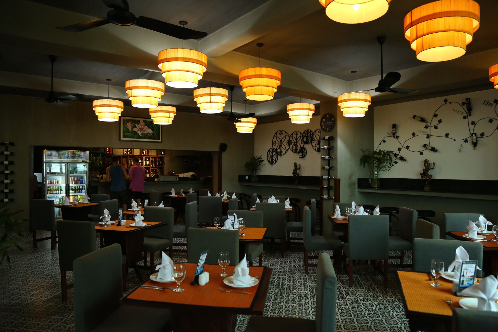 V Hotel פנום פן מראה חיצוני תמונה