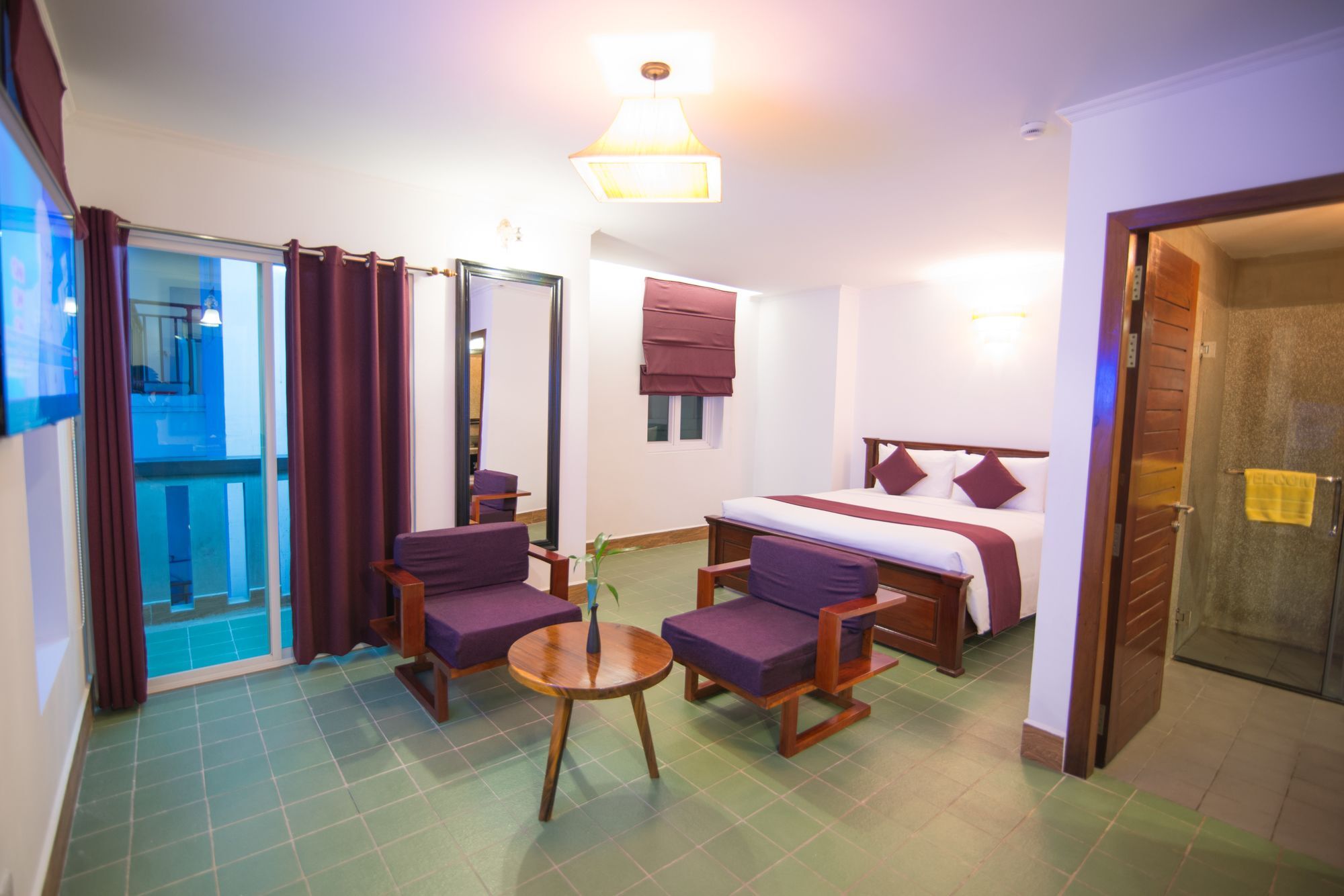 V Hotel פנום פן מראה חיצוני תמונה